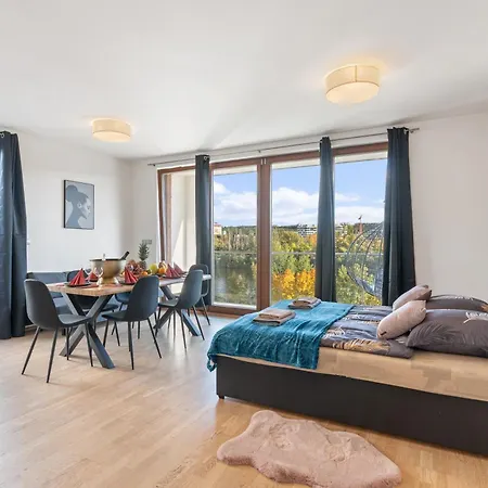 Terrace Royale Praga