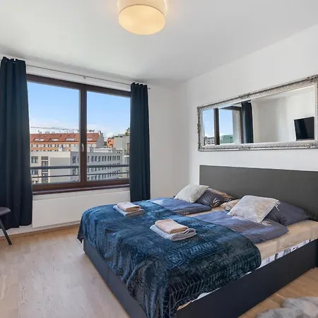 Terrace Royale Praga