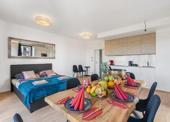 Terrace Royale Apartment *
