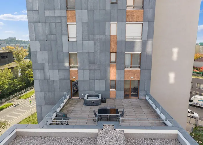 Terrace Royale *